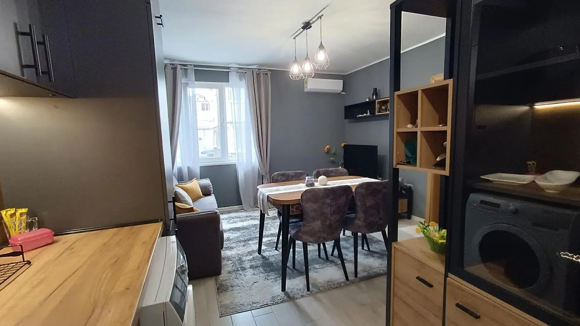 Вселена Apartment Varna